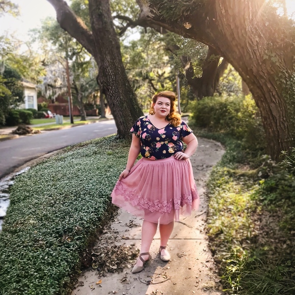 Meet the Seller! ♥️ - Picture 4 of 8